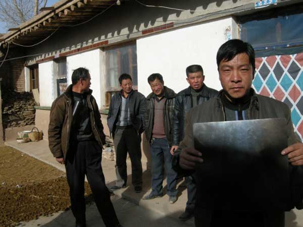 酒泉460金矿打工时间最长的黑松驿镇萱麻河村农民----尘肺病患者赵文玉和他的兄弟们