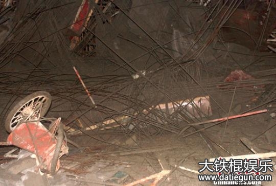 四川罗江一工地发生垮塌七人被埋